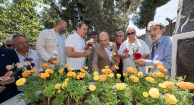 Aydın Erten’i mezarı başında anıldı