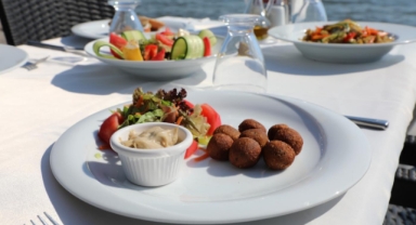 Bayraklı’da vegan ve glütensiz ürünlere ilgi