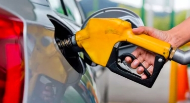 Benzine zam bekleniyor