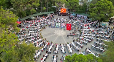 Bornovalılar geleneksel aşure etkinliğinde buluşuyor