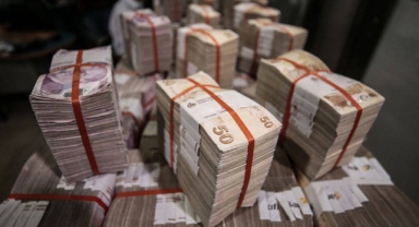 Bütçe 6 aylık dönemde 434,6 milyar lira açık verdi