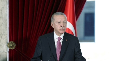 Cumhurbaşkanı Erdoğan başkanlığındaki devlet erkanından Ata’ya ziyaret 