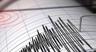 Ege Denizi'nde iki deprem: Arka arkaya 3.9 ve 3.5 ile sallandı