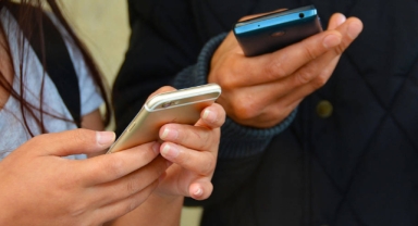 GSM operatörlerinden enflasyon 'çözümü': Taahhüdü erken bitirip zam yapıyorlar