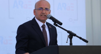 Hazine ve Maliye Bakanı Şimşek'ten bankalara çağrı