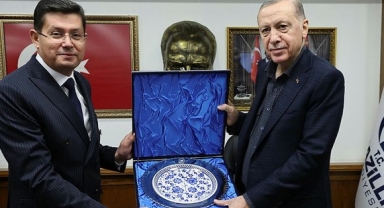 İYİ Parti'den AK Parti'ye geçen başkan ilk icraatını gerçekleştirdi! Nazilli Belediyespor'u sattı