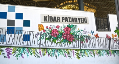 Karabağlar Belediyesi'nden Kibar Belediye Hizmet Kompleksi'ne renkli dokunuş 