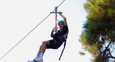 Karşıyaka’da tatil keyfi ‘Macera Parkı’nda yaşanıyor: 2 yılda 45 bin çocuk macerayla buluştu