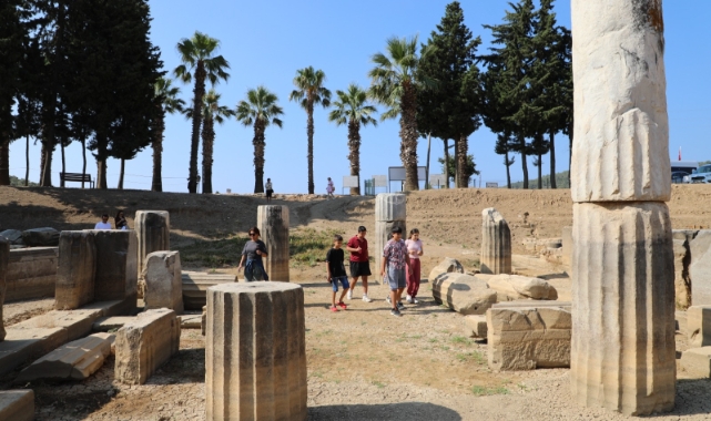 Klaros Antik Kenti Özel Misafirlerini Ağırladı