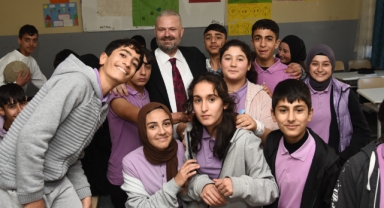 Menemen Belediyesi'nden eğitim desteği: Üniversite öğrencilerine 5 bin lira burs