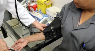 Resmi Gazete'de yayımlandı... Muayene ve tıbbi malzeme ücretlerine zam geldi