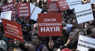 Taciz soruşturmasında açığa alınan müdür yardımcısı, öğretmen olarak atandı