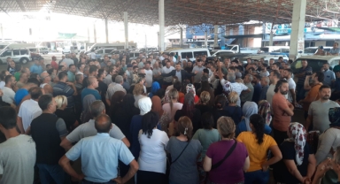 Asırlık pazarın kapatılması isyan ettirdi: Başkan istifa sloganları