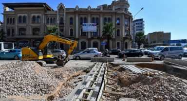Yağmur suyu kuşaklama çalışması Fevzi Paşa Bulvarı’na ulaştı