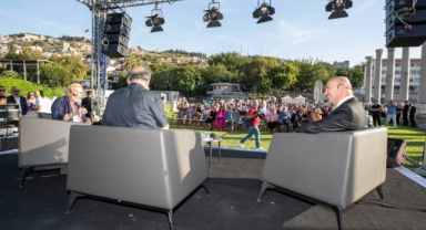 7.Uluslararası İzmir Edebiyat Festivali başladı