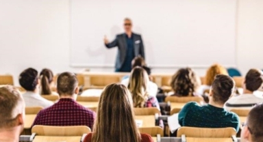 Akademik takvimi ertelediler: Üniversiteler ne zaman açılacak?