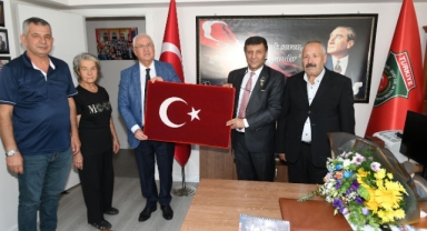 Başkan Selvitopu şehit ailelerini yalnız bırakmadı: 