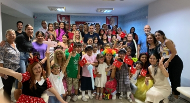 CHP Konak'tan yeni dönemde öğrencilere destek