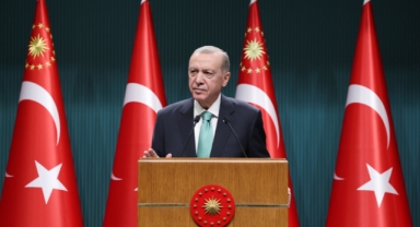 'Erdoğan'ı 2028'de aday yapmanın yolları aranıyor' iddiası