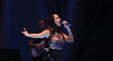 Güzelbahçe'de kurtuluş rüzgarı esti: 