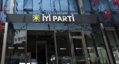 İYİ Parti İzmir'de istifa rüzgarı