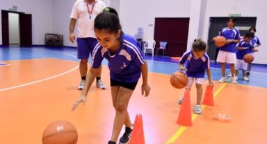 İzmir Büyükşehir Belediyesi spor okullarında yeni dönem başladı