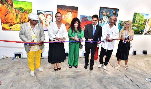 İzmir’de iki yakayı sanatla birleştiren sergi