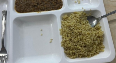 İzmir'in köklü lisesinde tepki çeken menü: 