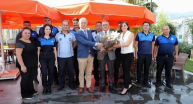 Narlıdere Belediyesi, zabıta ekiplerini unutmadı 