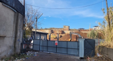 Sahibi kanserden ölmüştü: İzmir’de ölüm saçan atıklar hala temizlenemedi 