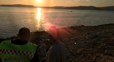 Tahtalı Barajı’nda helikopter kazası: İZSU ve itfaiye ekipleri seferber oldu