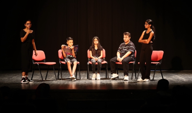 Tepecikli gençlerden tiyatro şöleni