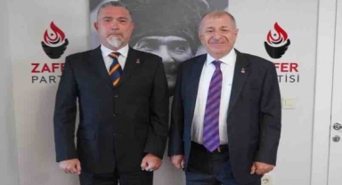 Zafer Partisi İzmir'de 