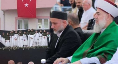 Adım adım şeriat... Lisede şeyh katılımlı mevlit töreni!