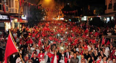 Balçova’da 100. yıla yakışan kutlama