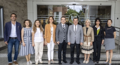 Başkan Batur, geleceğin mimarlarıyla buluştu