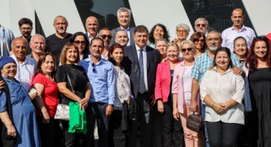 Başkan Tugay CHP üyeleriyle buluştu; “Aydınlık yarınlara olan inancımızdan asla geri adım atmayacağız”