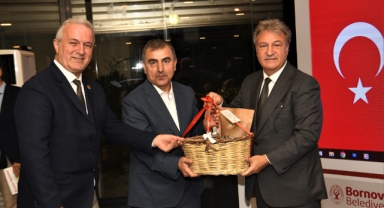 Bornova’da “Muhtarlar Günü” kutlandı