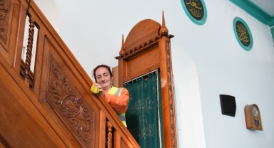  Bornova’da yıl boyu ibadethane temizliği