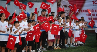 Bu sefer 100'üncü yıl için sahaya çıktılar... 