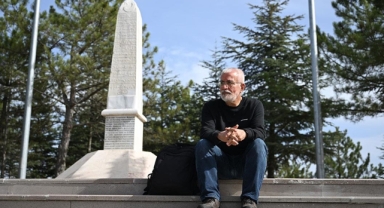 Çanakkale'de şehit düştüğü sanılan dedesinin mezarını 111 yıl sonra Edirne'de buldu