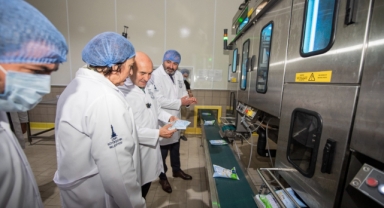 Cumhuriyet’in kalesi 100. Yıl Bayındır Süt İşleme Fabrikası kapılarını açtı