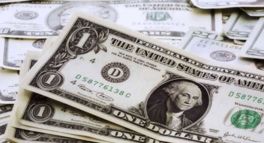 Dolar yeni rekorunu test etti