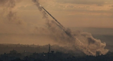 Hamas’ın verdiği süre doldu: Füzeler ateşlendi 