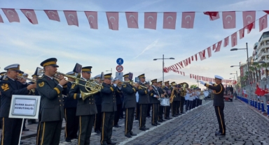 İzmir’de 100.yıl coşkusu