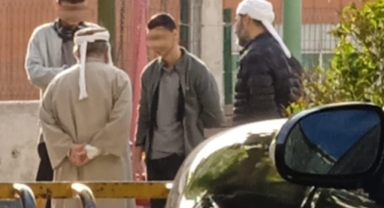 İzmir'de tepki çeken görüntü... Tebliğciler okul önüne kadar indi