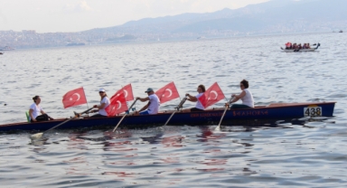 Karşıyaka’da 100. yıl coşkusu Körfez’e taşındı