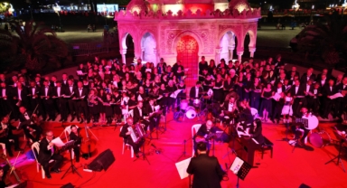 100. Yıl Cumhuriyet Özel Korosu saat 19.23’te sahne aldı