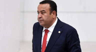 Adnan Beker’den iddialara yanıt: “AK Parti’de sevdiğim dostlarım var, CHP’de siyaset yapamam” 