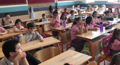Ara tatil sona erdi: Okullarda ilk ders zili çaldı